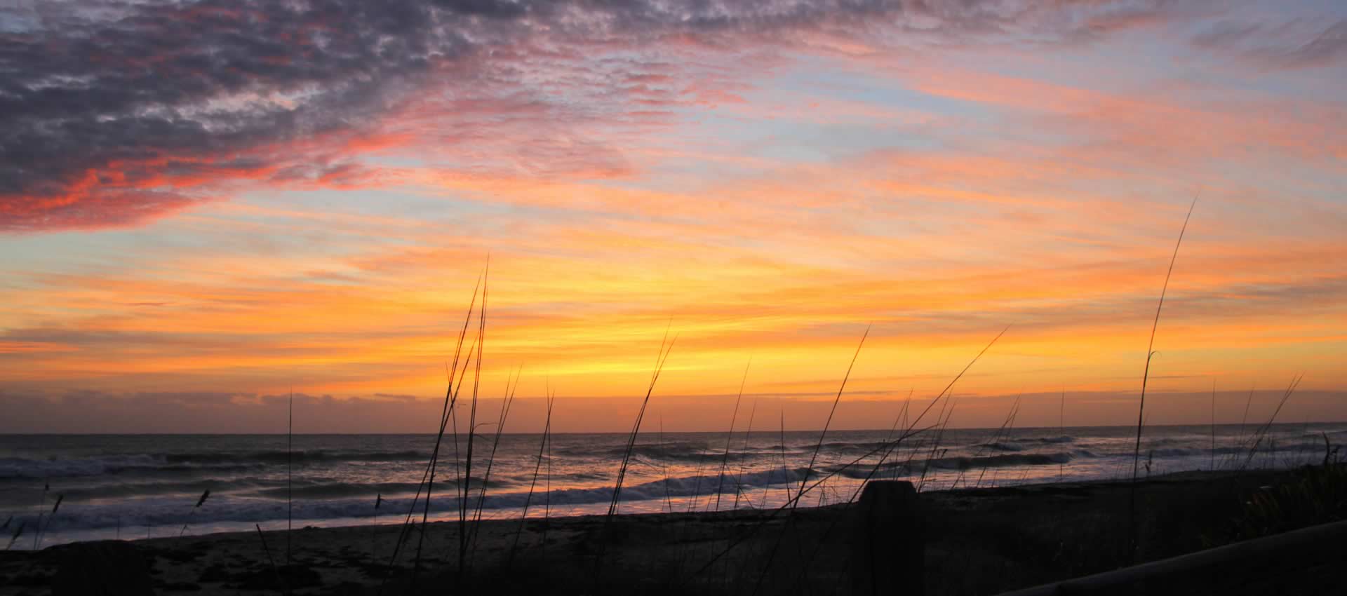 Oceanfront-cottages-beach-sunset